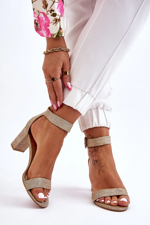 Błyszczące Sandałki Na Obcasie Złote Maxim