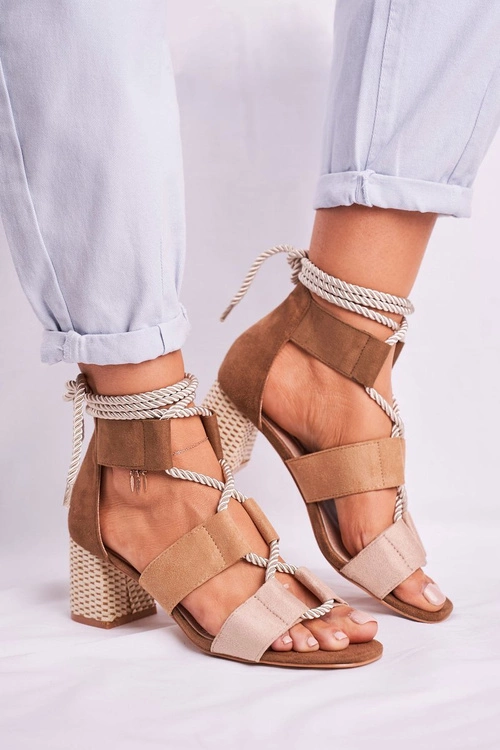 Sandałki Damskie Na Słupku Zamszowe Beżowe Beckie