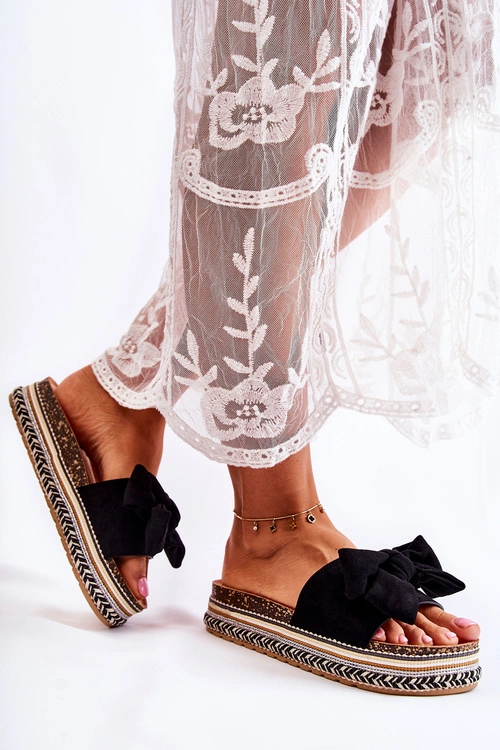 Damskie Klapki Na Masywnej Platformie Z Kokardą Czarne Macardi