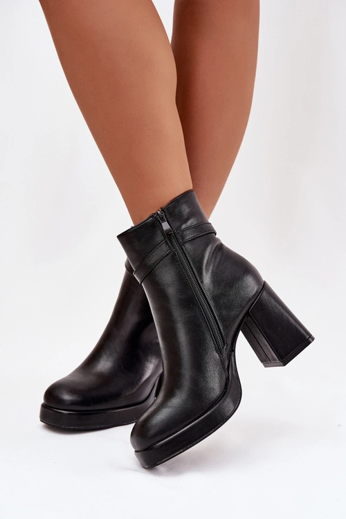 Ocieplane Botki Damskie Na Słupku Z Ozdobnym Paskiem Czarne Giordina