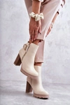 Skórzane Botki Na Obcasie Z Ozdobnym Zamkiem Beżowe Rosita