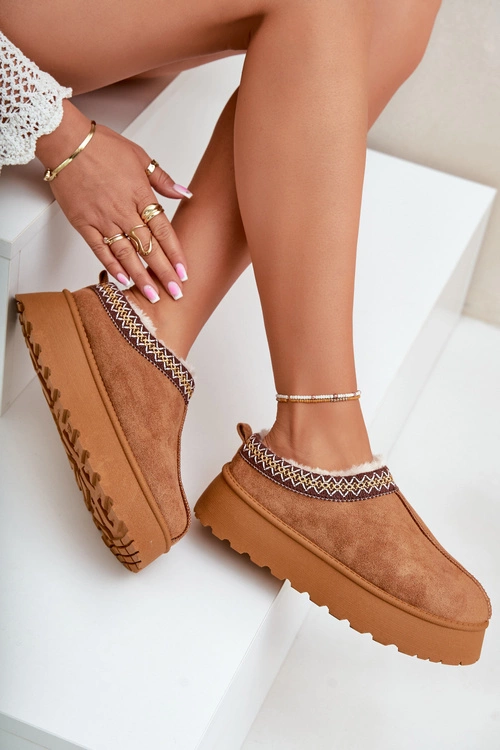 Kapcie Śniegowce Na Platformie Z Haftem Camel Tamilda