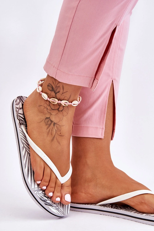 Damskie Modne Klapki Japonki Big Star LL274818 Białe