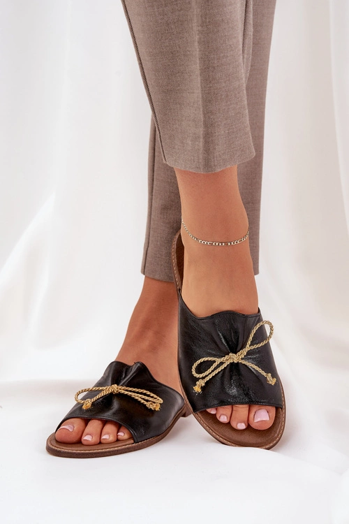 Skórzane Płaskie Eleganckie Klapki Z Kokardką Lewski 3572 Czarne