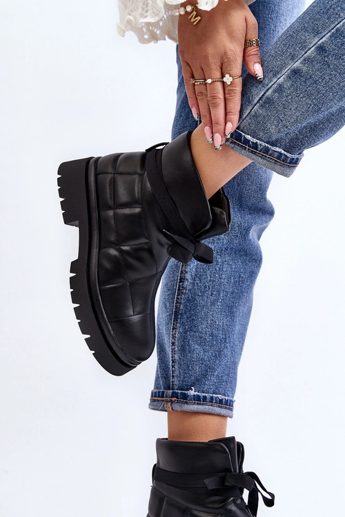 Damskie Botki Z Pikowaniem I Wiązaniem Czarne Bizzanti