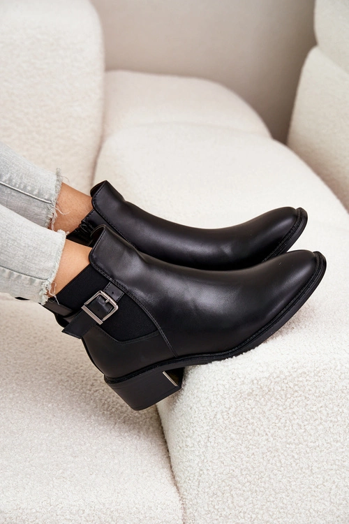 Botki Sztyblety Damskie Na Niskim Obcasie Ze Złotą Klamrą Czarne Vomera