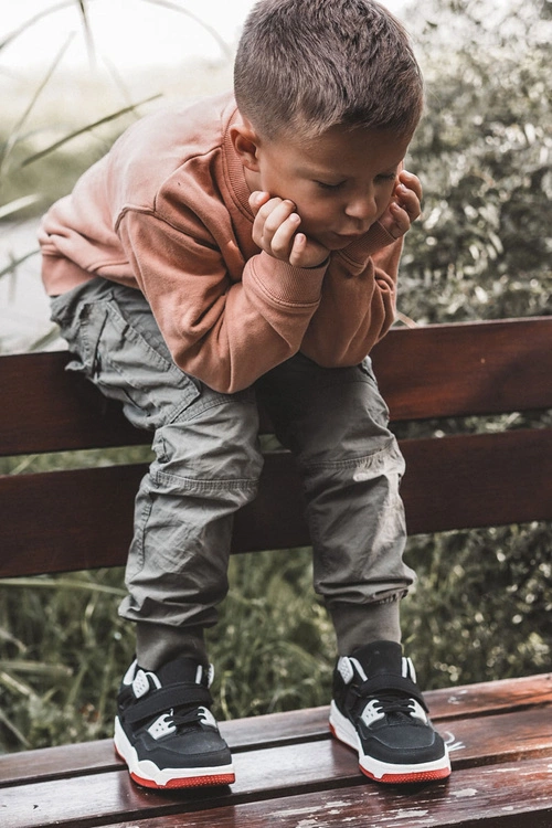 Dziecięce Skórzane Sportowe Buty Czarno-Czerwone Marisa