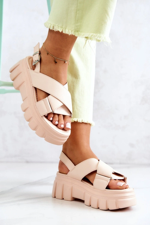 Skórzane Sandałki Na Platformie Jasnobeżowe Betti