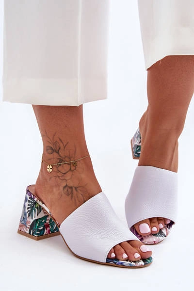 Damskie Skórzane Klapki Na Obcasie Lewski Shoes 3209/K Białe