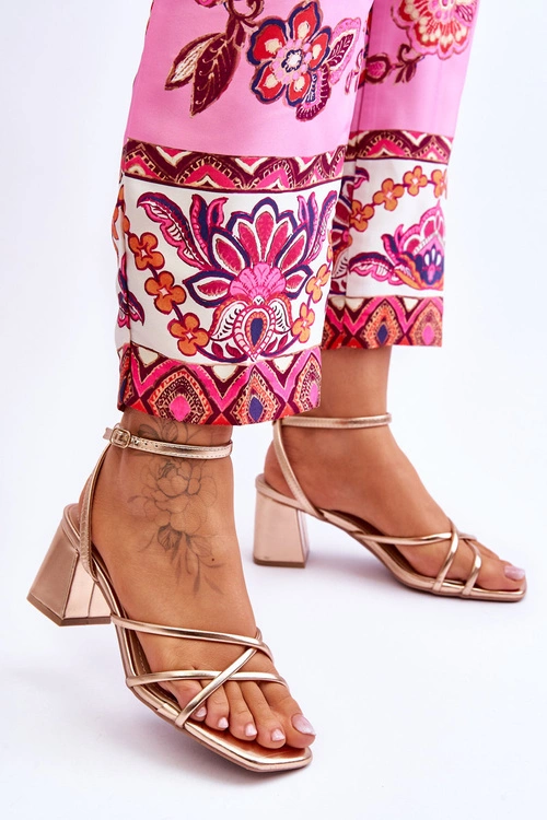 Modne Sandałki Na Obcasie Różowe Złoto Felisa