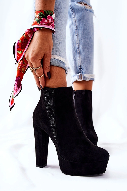 Zamszowe Botki Na Wysokim Obcasie Czarne Sarsea