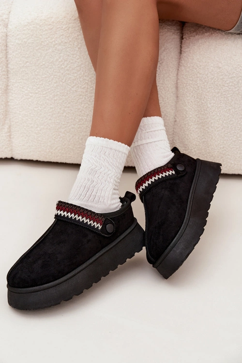 Śniegowce Damskie Niskie Z Ruchomym Paskiem I Haftem Na Platformie Czarne Lyrisse