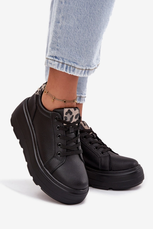 Skórzane Sneakersy Damskie Na Platformie Panterka Vinceza 89144 Czarne
