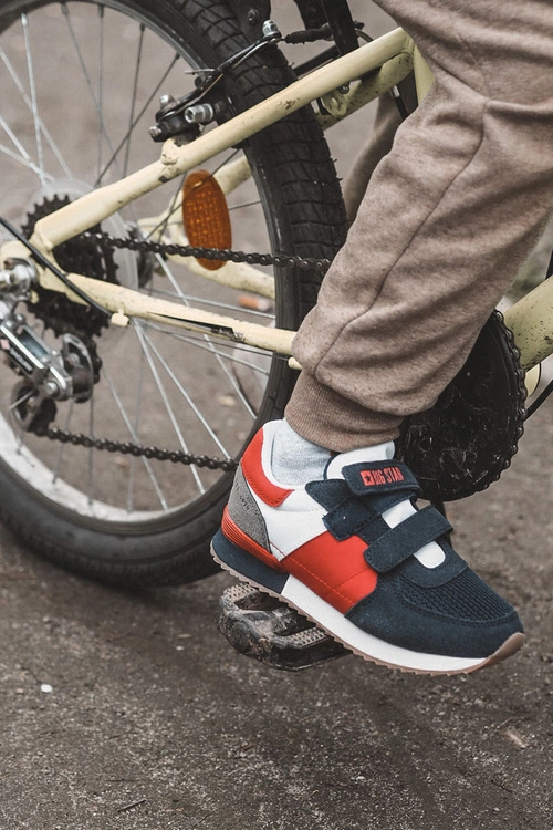 Dziecięce Sportowe Buty Memory Foam Big Star JJ374256 Granatowo-Czerwone