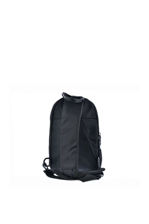 Mały Sportowy Plecak Na Jedno Ramię Big Star JJ574088 Czarny