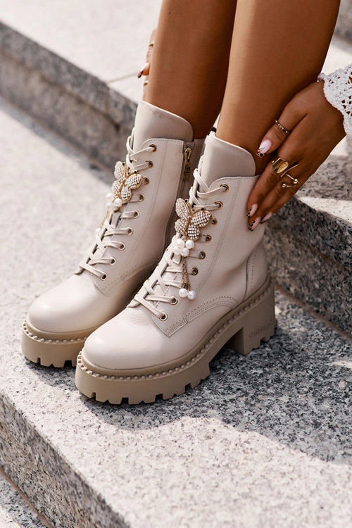 Skórzane Botki Workery Damskie Z Motylem Beżowe CheBello 4590