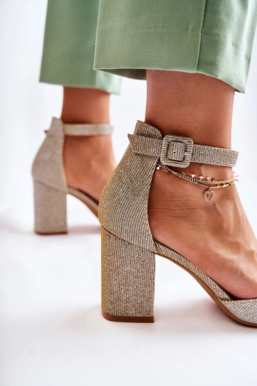 Błyszczące Czółenka Na Słupku Złote Amira