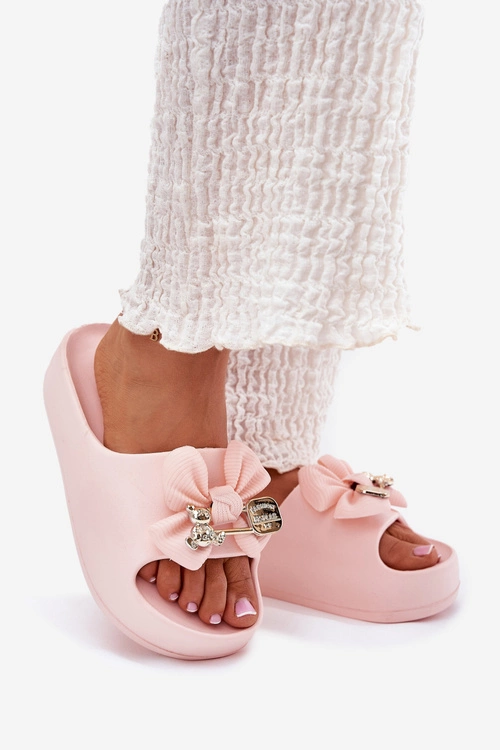 Klapki Damskie Piankowe Na Platformie Z Kokardką I Broszką Różowe Marlize