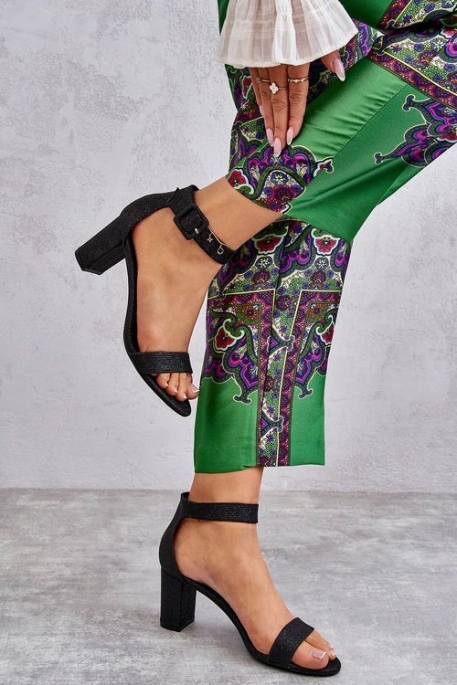 Błyszczące Sandałki Na Obcasie Czarne Maxim