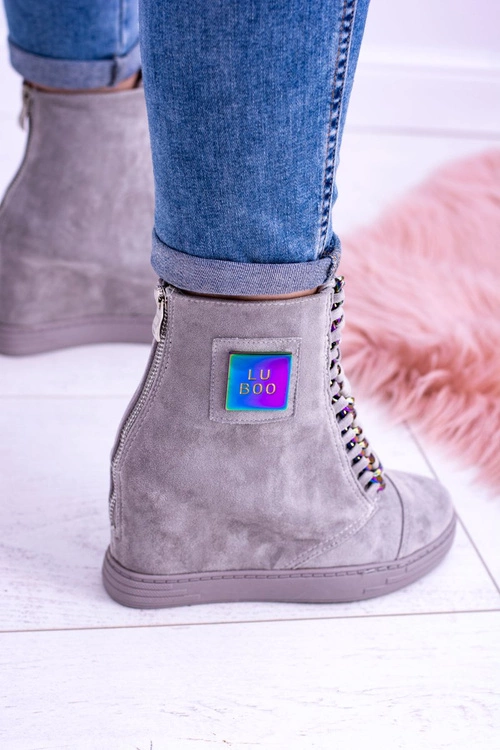 Sneakersy damskie Lu Boo Szare Zamszowe z Opalizującymi Łańcuchami Monica