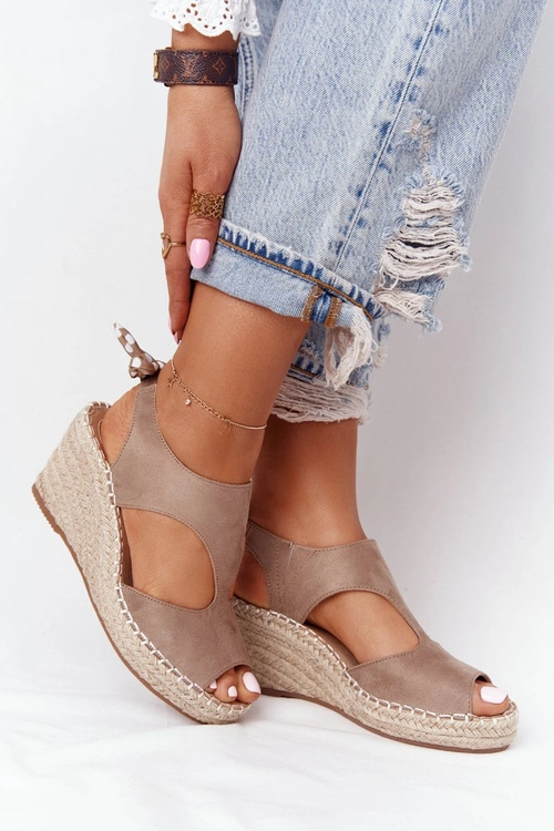 Sandały Na Koturnie Z Plecionką Beżowe Mykonos