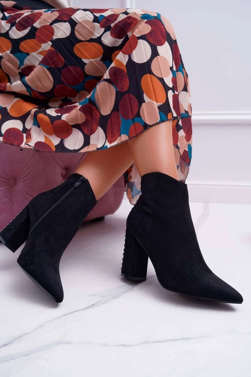 Botki Damskie Na Obcasie Z Nitami W Szpic RB23P Czarne Snack