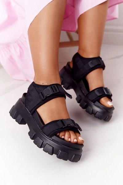 Sandały Na Masywnej Platformie Czarne Fly High