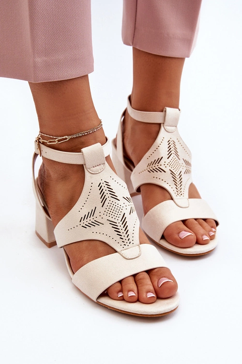 Sandały Na Niskim Obcasie Beżowe Eleriva