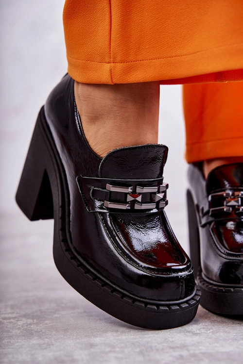 Lakierowane Półbuty Na Masywnym Słupku Czarne Lemar Jaime