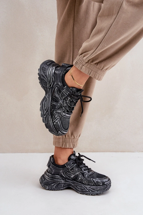 Sneakersy Damskie Z Przetarciami Na Platformie Czarne Seladwen