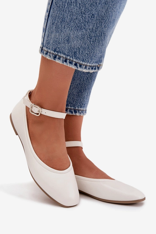 Baleriny Damskie Z Paskiem I Klamrą Białe Janelor