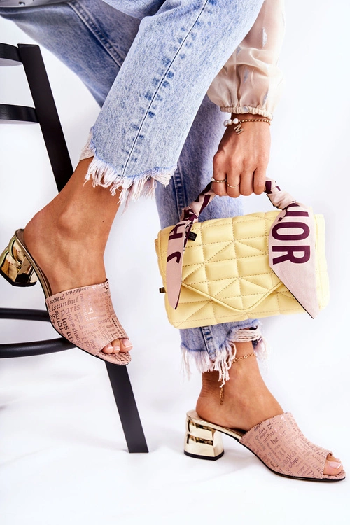 Zamszowe Klapki Damskie Na Obcasie Jasnoróżowe Perry