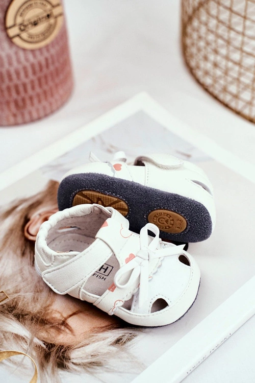 Dziecięce Sandałki Na Rzepy Dla Dziewczynki Białe Maentra