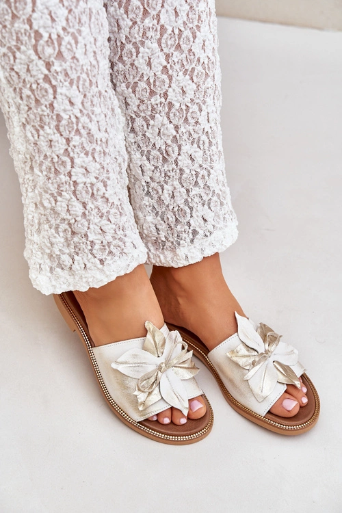 Klapki Z Ozdobą Skóra Naturalna Zazoo 3667 Złoty Przecierany