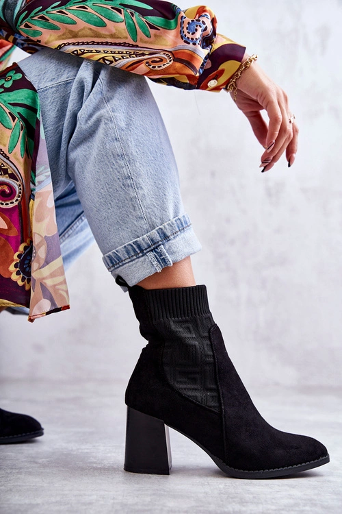 Damskie Zamszowe Botki Ze Skarpetą Czarne Montes