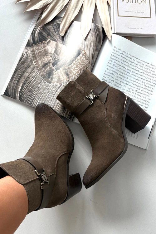 Botki Damskie Z Naturalnego Zamszu Na Słupku Ocieplane Sergio Leone BT25384-S Khaki