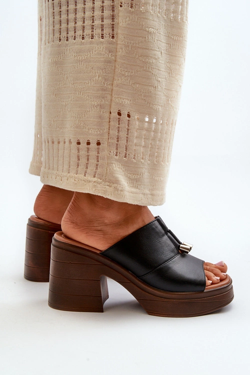 Klapki Damskie Z Eko Skóry Na Platformie I Klocku Czarne Dafira