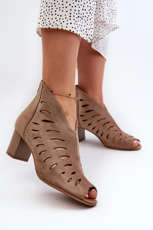 Ażurowe Botki Damskie Eko Zamszowe Na Słupku Z Odkrytymi Palcami Beżowe Timalre