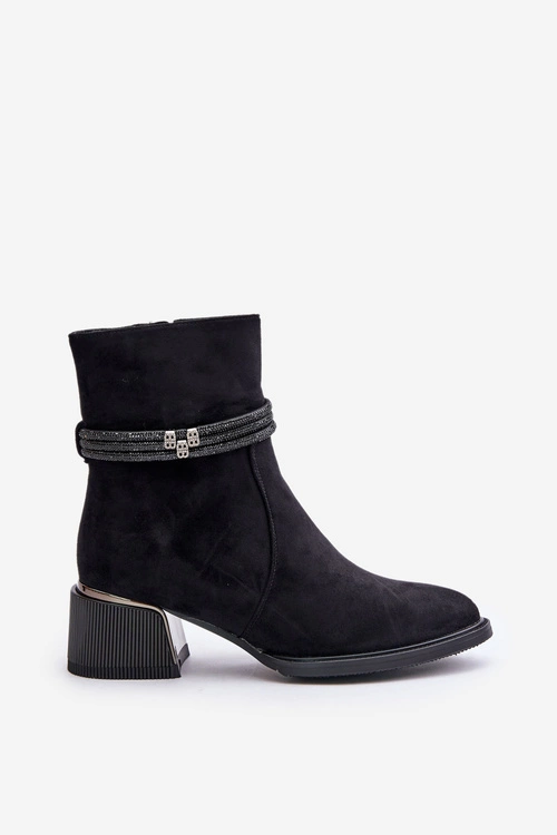 Ocieplane Botki Damskie Na Niskim Obcasie Z Ozdobnymi Paskami D&A MR880-027 Czarne