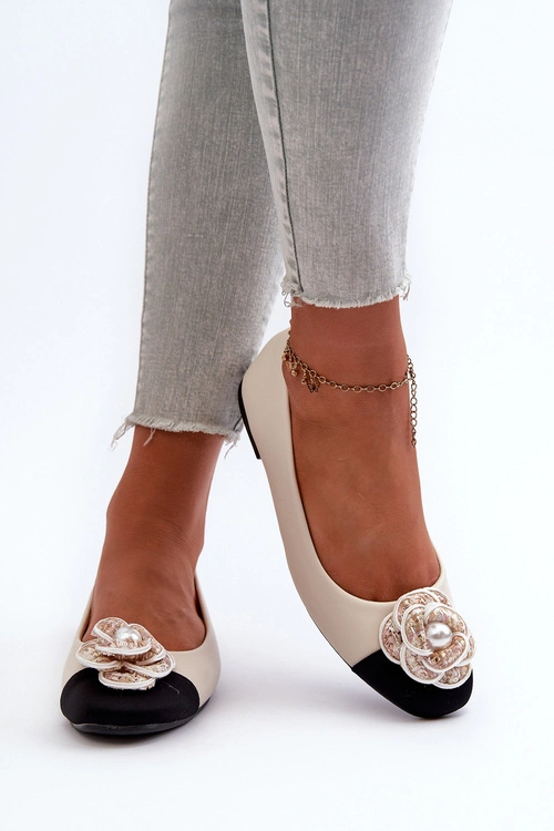 Baleriny Damskie Eko Skórzane Z Ozdobnym Detalem Beżowe Divinella