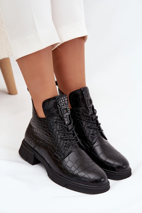 Skórzane Botki Z Ozdobnym Tłoczeniem Ocieplane Vinceza 66815 Czarne