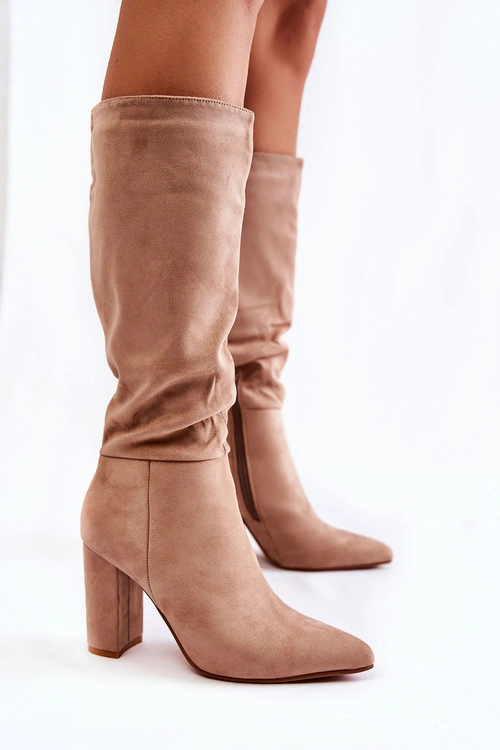 Zamszowe Wsuwane Kozaki Na Obcasie Beżowe Miriam