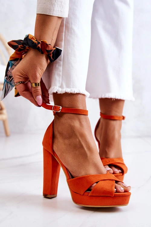 Zamszowe Sandałki Na Słupku Pomarańczowe Lanelle