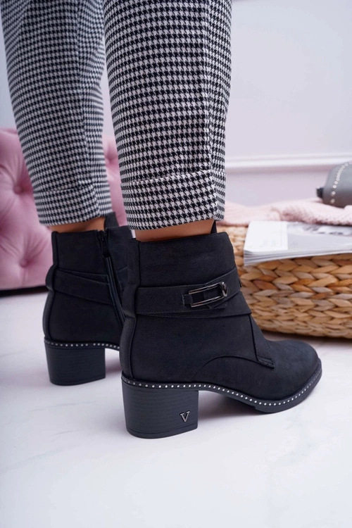 Botki Damskie Na Słupku Zamszowe Czarne Brave