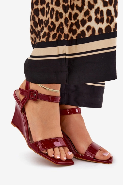 Lakierowane Sandały Damskie Na Koturnie Bordowe Vliraya