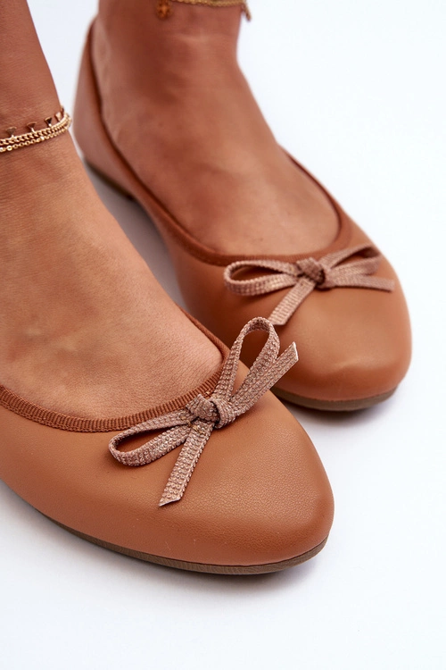 Baleriny Eko Skórzane Z Kokardką Camel Sandelal