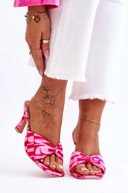 Modne Klapki Na Obcasie W Print Różowe Floria