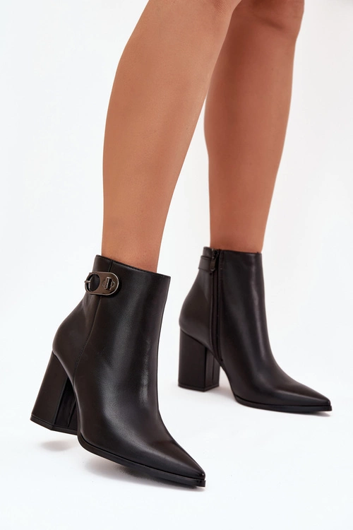 Botki Damskie Na Słupku Z Ozdobnym Detalem Czarne Tharina