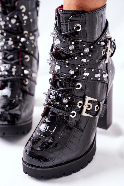 Botki Na Słupku Czarne Lakierowane Krokodyl Wombridge