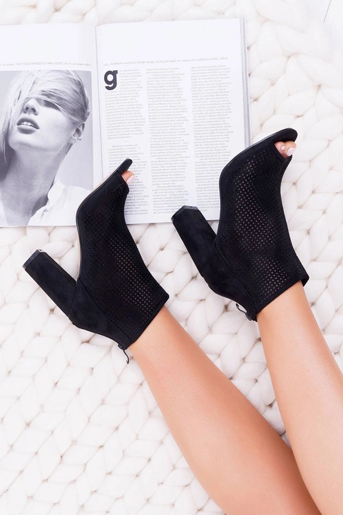 Botki Damskie Na Słupku Zamszowe Czarne Jessin